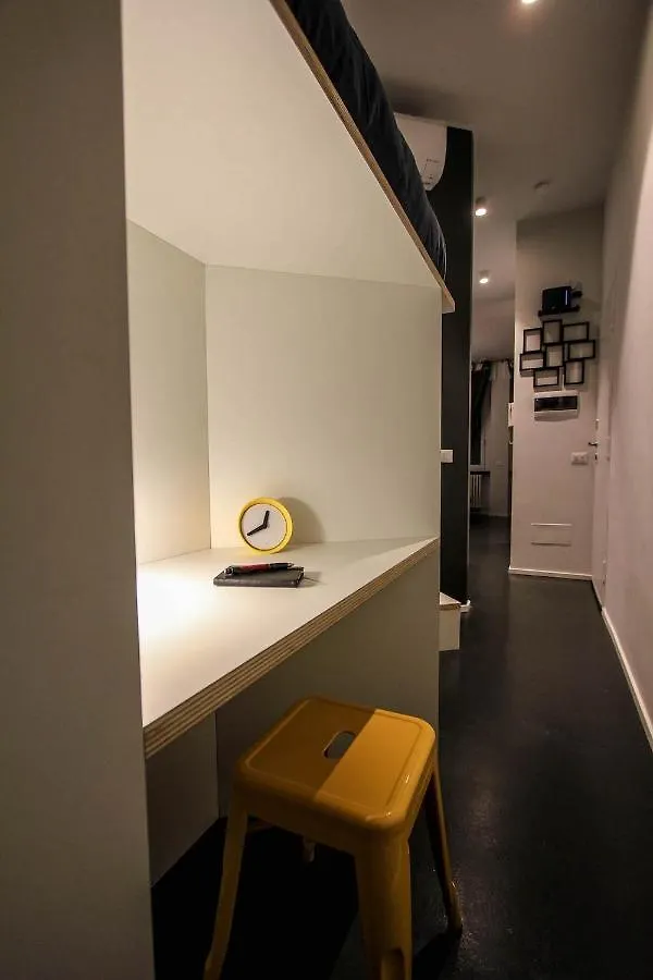 Stylish & Cosy House At Fair Apartment Milan Italy